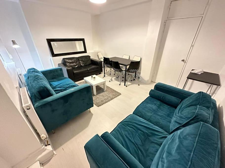 3 Bedroom Flat Kings Cross Londra Dış mekan fotoğraf