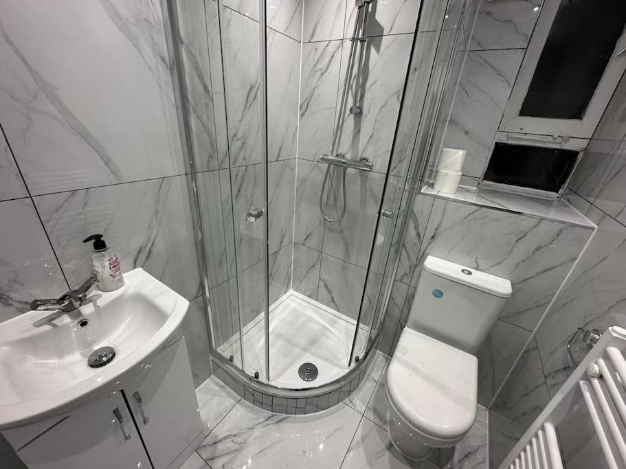 3 Bedroom Flat Kings Cross Londra Dış mekan fotoğraf