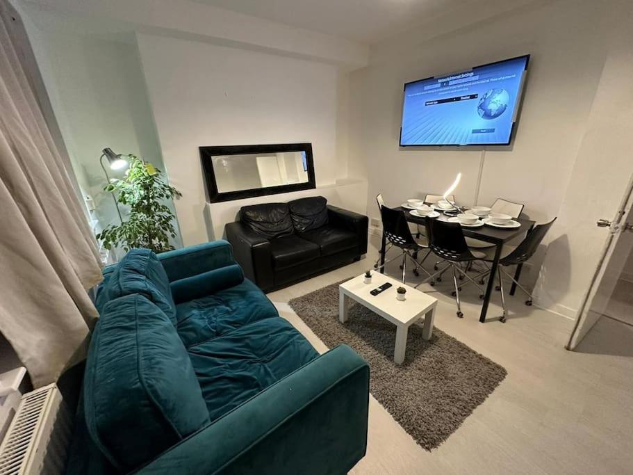 3 Bedroom Flat Kings Cross Londra Dış mekan fotoğraf